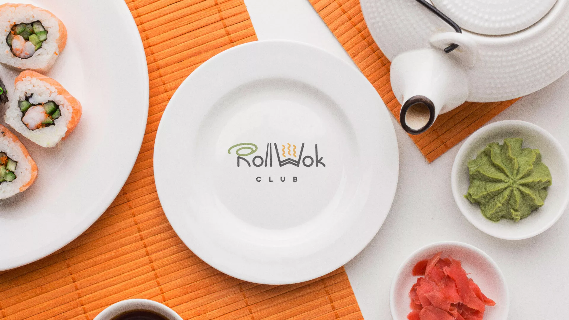 Разработка логотипа и фирменного стиля суши-бара «Roll Wok Club» в Майкопе